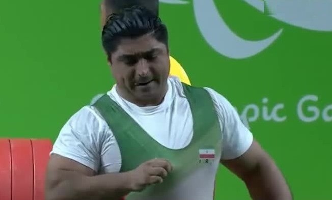 دعوت پاراوزنه بردار گیلانی به اردوی تیم ملی