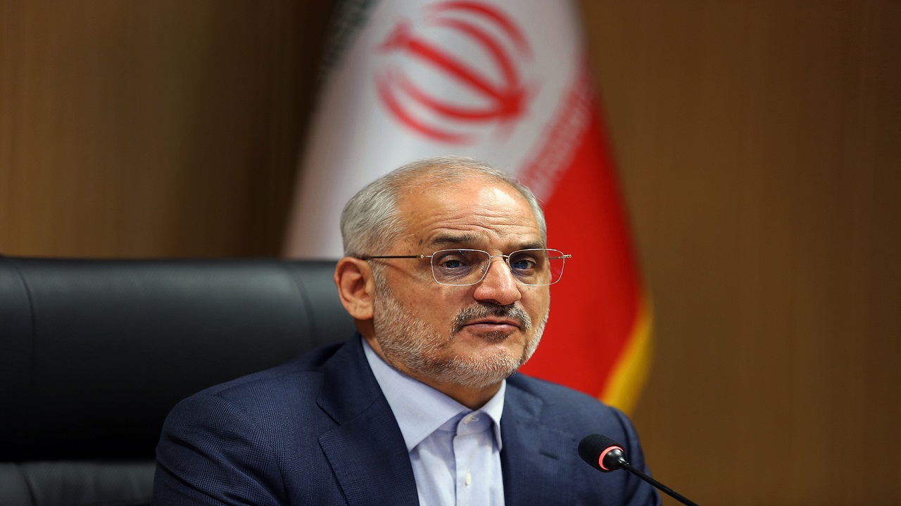 فرهنگیان در اولویت دریافت واکسن کرونا قرار گیرند