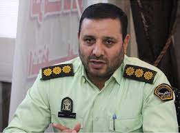 توقیف یک کامیون حامل بیش از ۵ تُن مرغ زنده در آران و بیدگل توقیف یک کامیون حامل بیش از ۵ تُن مرغ زنده در آران و بیدگل