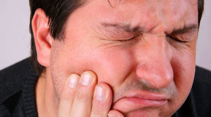 خلاصی از پف صورت ۵ راهکار ساده دارد