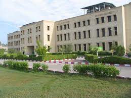 کرونا ، مدارس و دانشگاههای دزفول را به تعطیلی کشاند کرونا ، مدارس و دانشگاههای دزفول را به تعطیلی کشاند