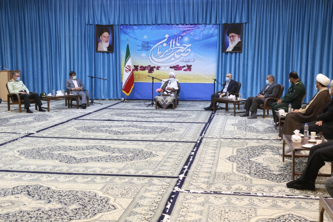 دیدار فرمانده کل سپاه با نماینده ولی فقیه در استان و امام جمعه یزد