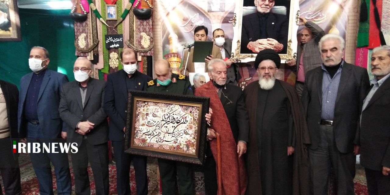 تقدیر از یک پیرغلامِ در محله چهارسوق