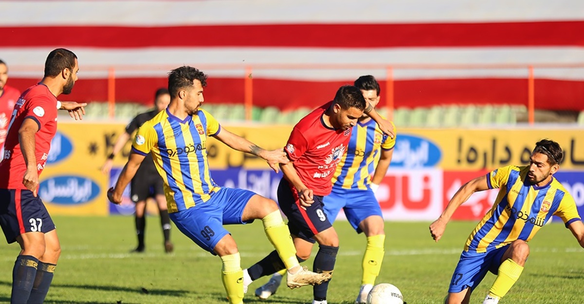 جدال نساجی با شاگردان رضا عنایتی برای پیروزی