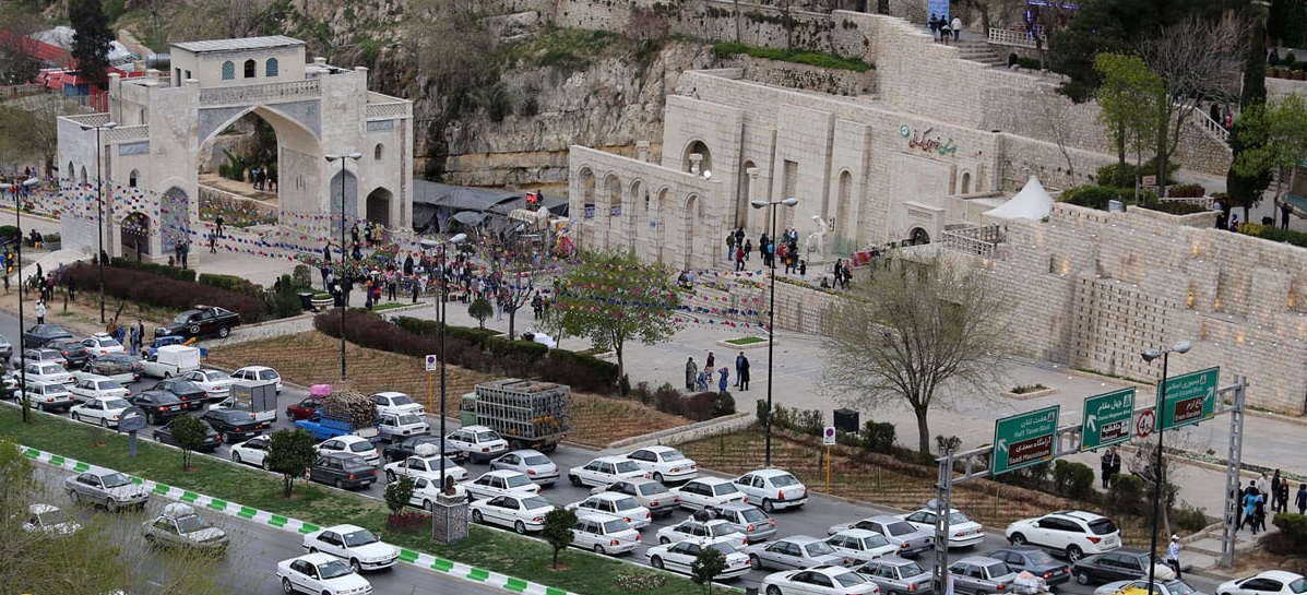 مهمانی که خود میزبان شد