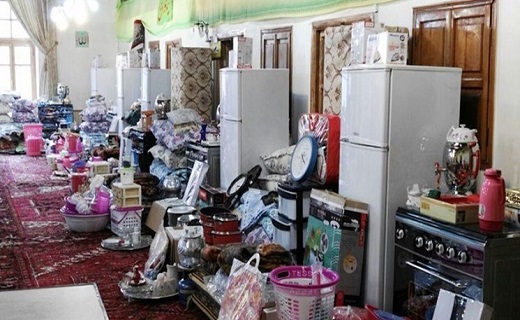 اهدای جهیزیه به نوعروسان درس مهربانی خیرین اهوازی