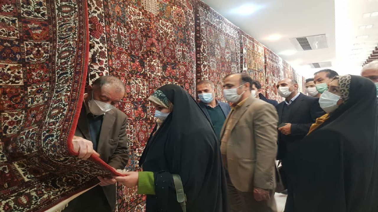 پرداخت تسهیلات ۲۰ میلیارد ریالی به فعالان حوزه فرش