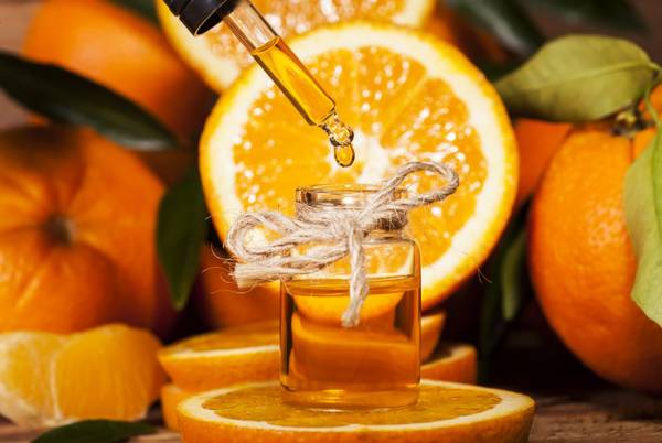 بررسی علل لکههای سفید روی ناخن کودکان بررسی علل لکههای سفید روی ناخن کودکان