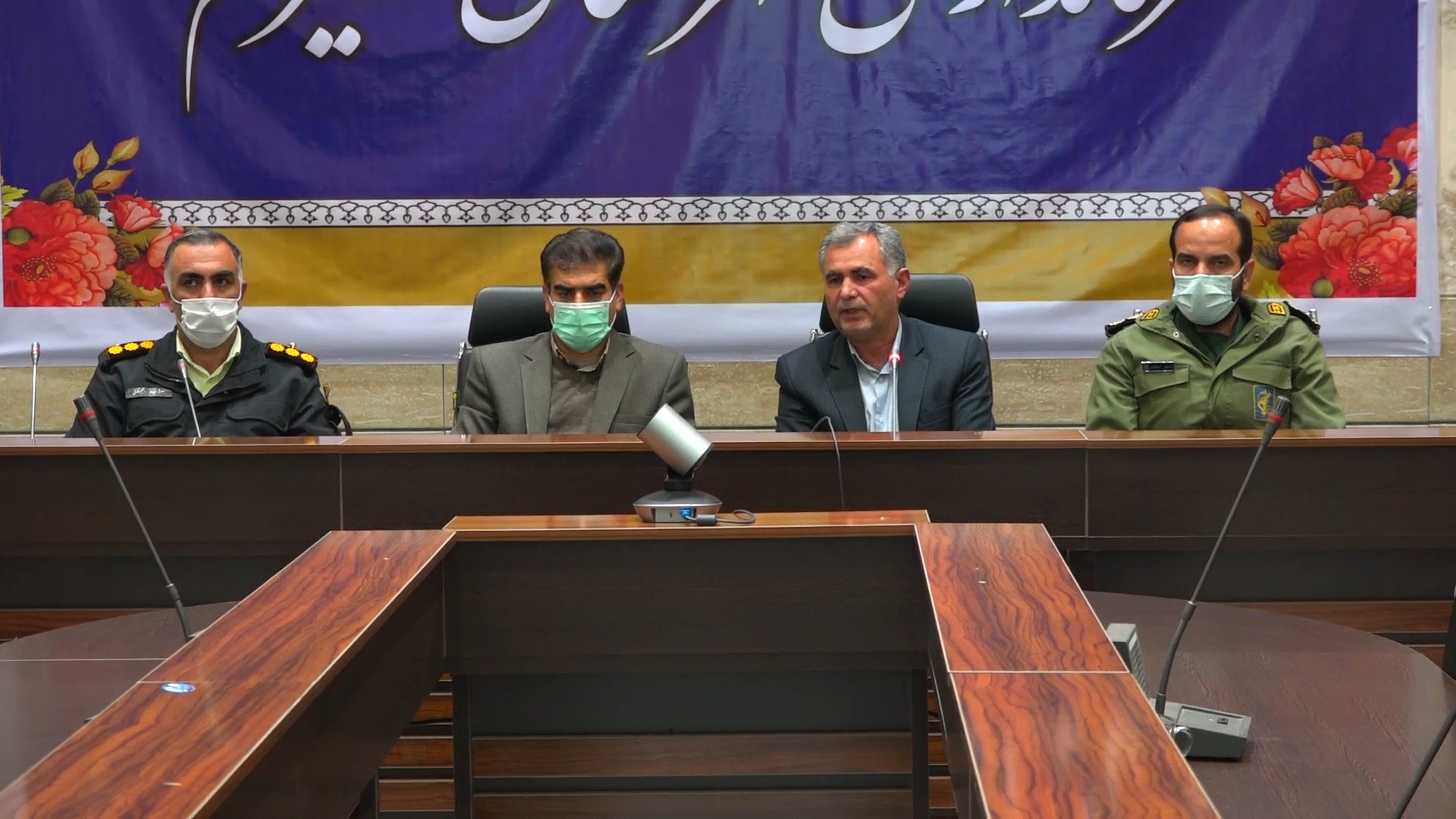 برف گیر بودن تمام ۸۰۰ کیلومتر جاده های شهرستان سمیرم