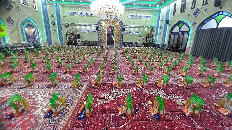 اهداء ۳۵۰ بسته معیشتی از درآمد موقوفات مراغه اهداء ۳۵۰ بسته معیشتی از درآمد موقوفات مراغه