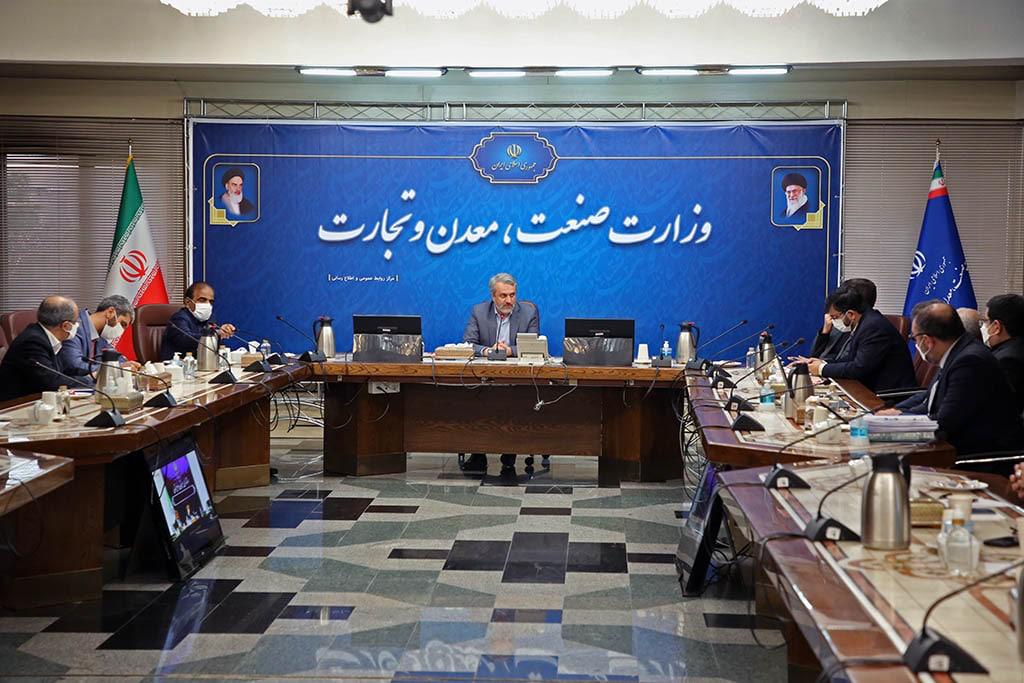 تأکید وزیر صمت بر واگذاری ۴۰ درصد سهام معدن مس و طلای جانجا به مردم تأکید وزیر صمت بر واگذاری ۴۰ درصد سهام معدن مس و طلای جانجا به مردم