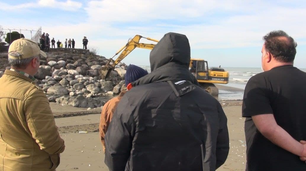 آزاد سازی سواحل در شهر&zwnj;های سلمانشهر و عباس آباد