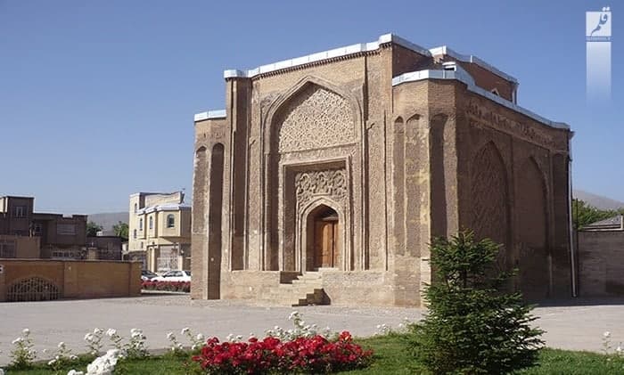 گنبد علویان مرمت شد