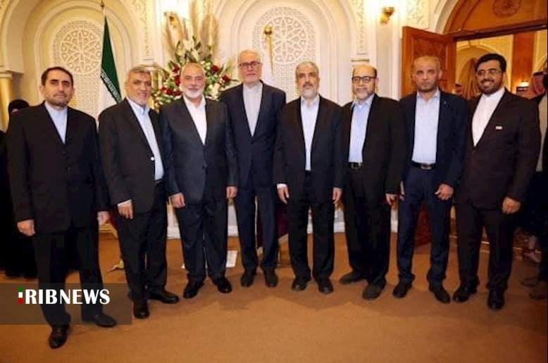 حضور هیئت حماس در مراسم جشن پیروزی انقلاب در سفارت ایران حضور هیئت حماس در مراسم جشن پیروزی انقلاب در سفارت ایران