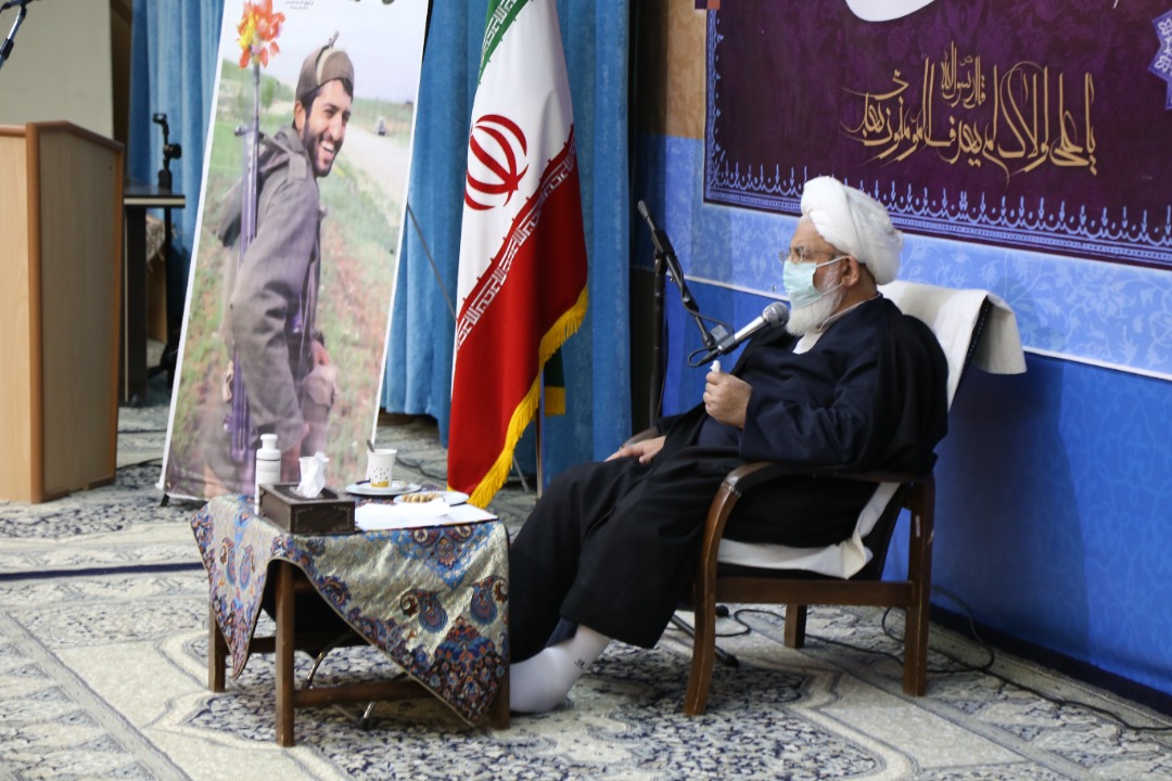 پیشکسوتان دفاع مقدس به مسئله جهاد تبیین ورود کنند