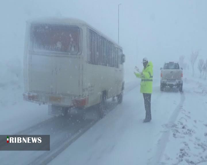 استقرار نیروهای پلیس در محورهای مواصلاتی