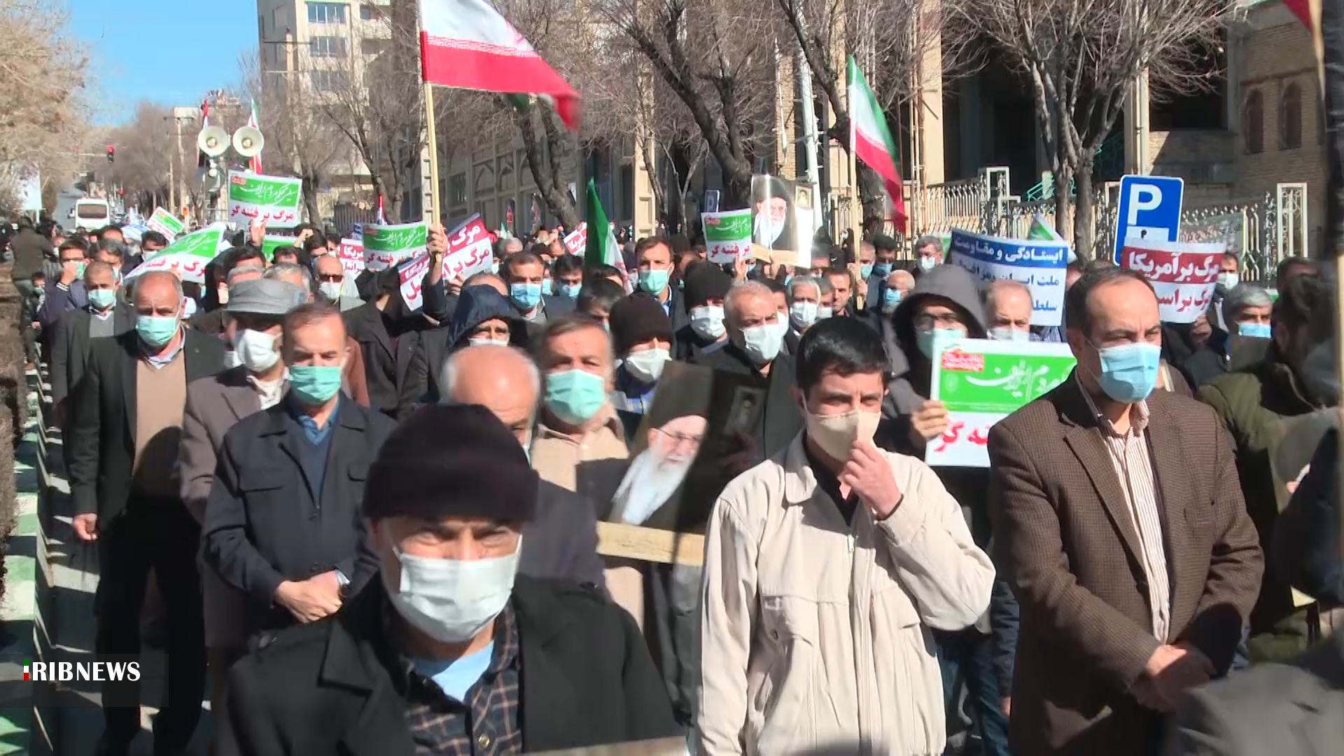 راهپیمایی نمازگزاران شهرکردی در حمایت از مردم یمن