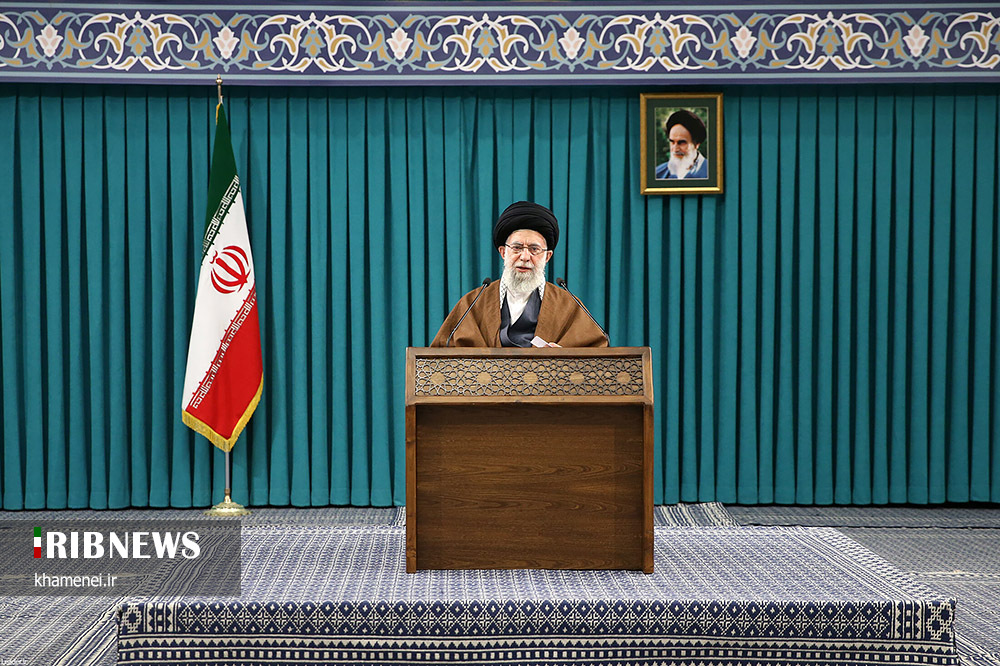ایشان فرمودند:امروز همان ابعاد جاهلیت پیش از اسلام، به صورت سازمان یافته و به‌شدت گسترده در دنیای به‌اصطلاح متمدن غربی که بر پایه حرص و طمع بنا شده است، وجود دارد