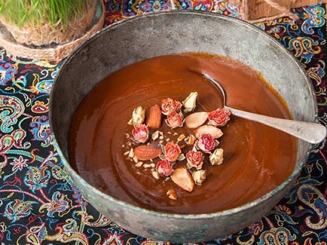 طرز تهیه سمنو خانگی؛ خوشمزه و خوش طعم طرز تهیه سمنو خانگی؛ خوشمزه و خوش طعم