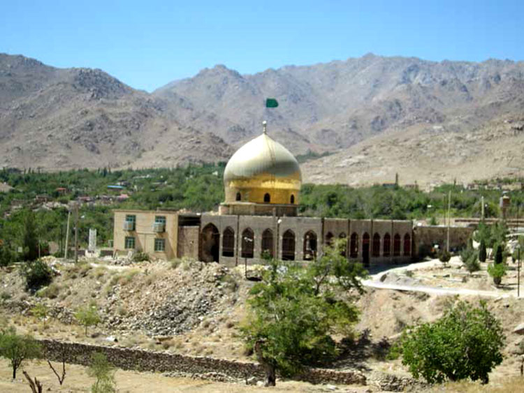 برگزاری اردوی جهادی در روستای بنادک سادات مهریز برگزاری اردوی جهادی در روستای بنادک سادات مهریز
