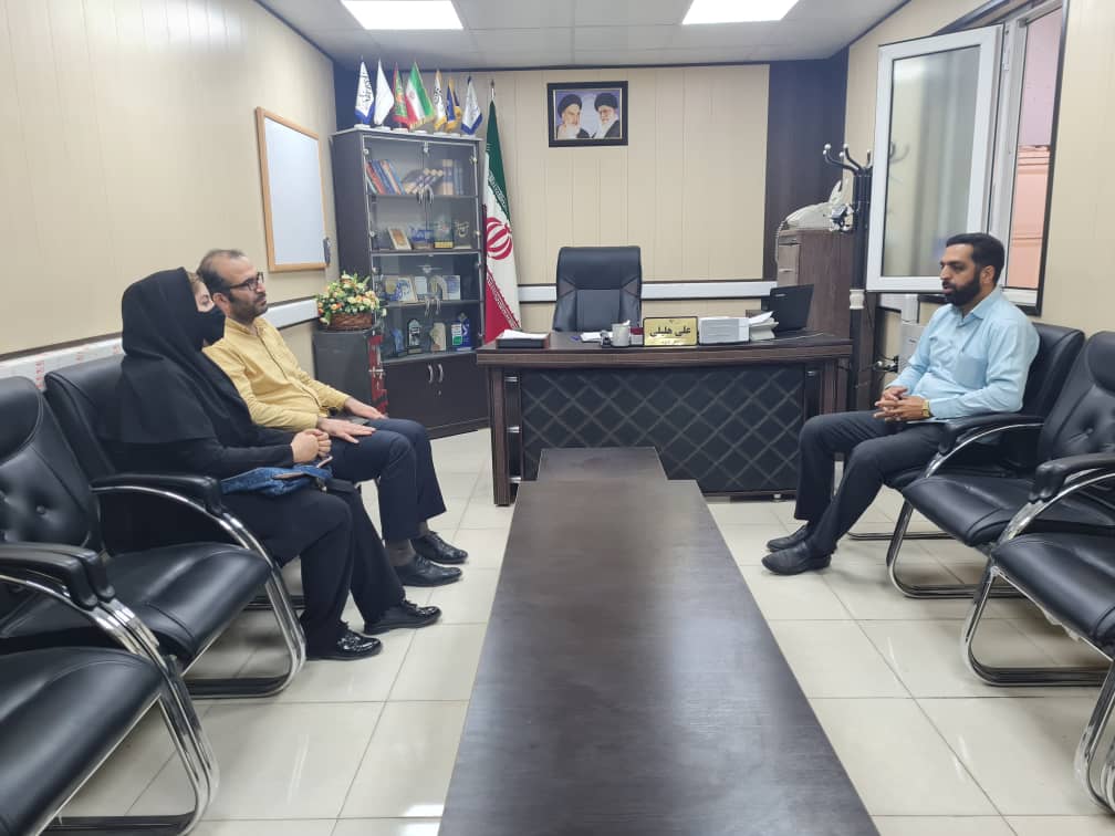 سینما سیار مهمان نوروزی محلههای کارون سینما سیار مهمان نوروزی محلههای کارون