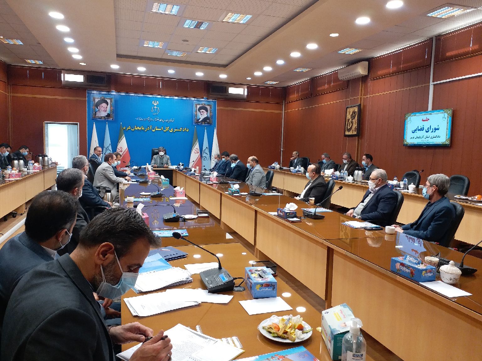 برخورد قانونی با مخلان نظم و امنیت عمومی برخورد قانونی با مخلان نظم و امنیت عمومی