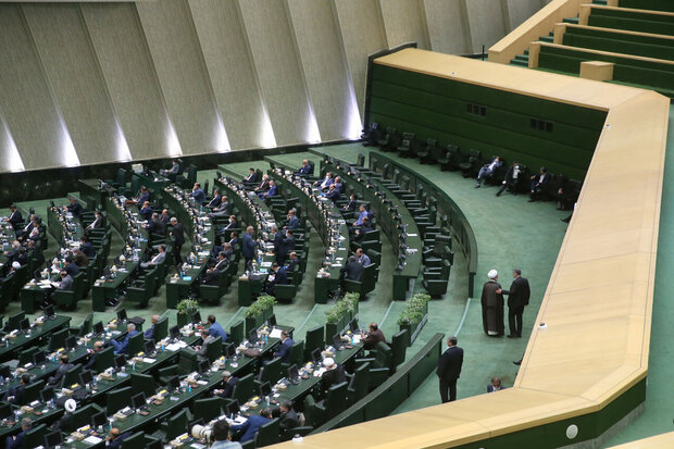 نمایندگان درباره طرح نظام تنظیم مقررات خدمات فضای مجازی چه گفتند؟ نمایندگان درباره طرح نظام تنظیم مقررات خدمات فضای مجازی چه گفتند؟
