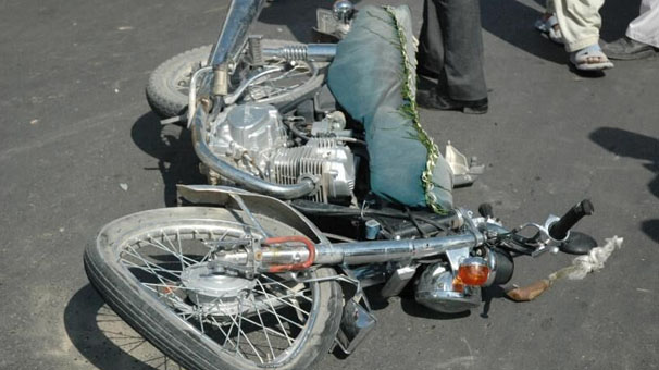 مرگ جوان ۲۰ ساله بر اثر واژگونی موتور در گرمسار