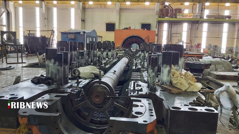 متخصصان دست از بومی سازی قطعات برنمیدارند