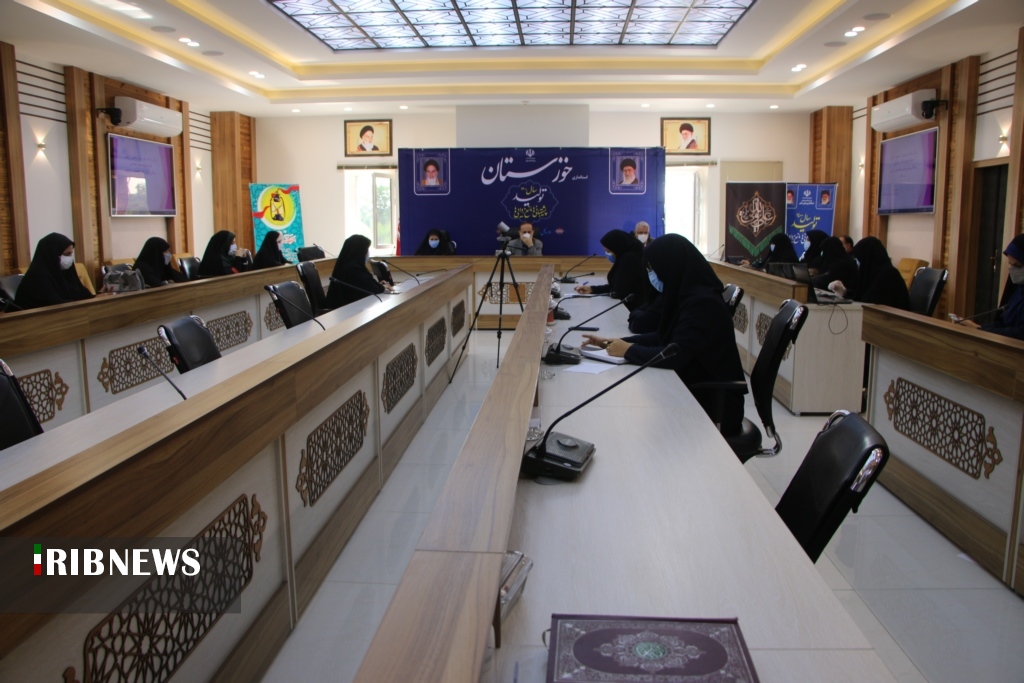 تاکید استاندار خوزستان بر ارائه مسئولیت به بانوان توانمند استان