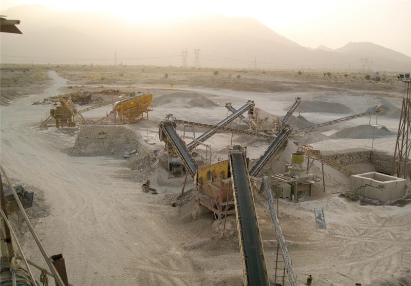 جلوگیری از برداشت غیر مجاز در بستر رودخانه کهنک جلوگیری از برداشت غیر مجاز در بستر رودخانه کهنک