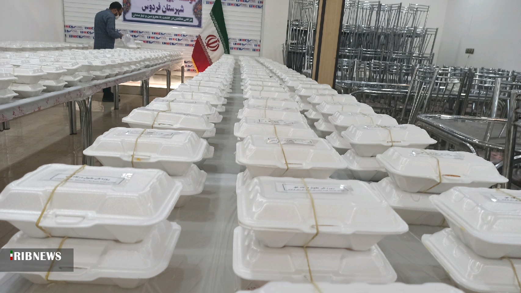 توزیع ۶۰۰  وعده غذای گرم بین نیازمندان فردوس