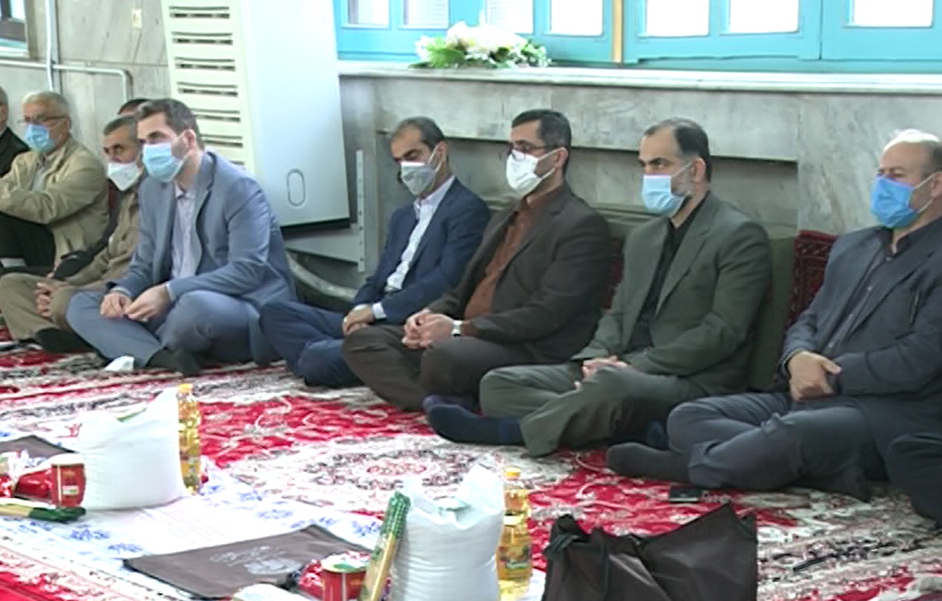 اجرای پویش «سفره ای به وسعت ایران» اجرای پویش «سفره ای به وسعت ایران»