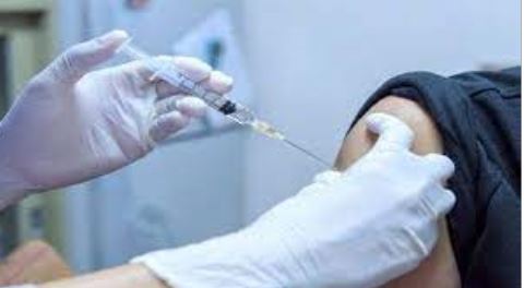 مهریز پیشتاز در تزریق واکسن کرونا مهریز پیشتاز در تزریق واکسن کرونا