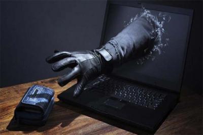 انهدام باند کلاهبرداری اینترنتی/ برداشت غیرمجاز از حساب ۲۱۴ نفر