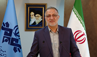 حضور آقای زاکانی برای ضبط برنامه تبلیغاتی اش در شبکه خبر