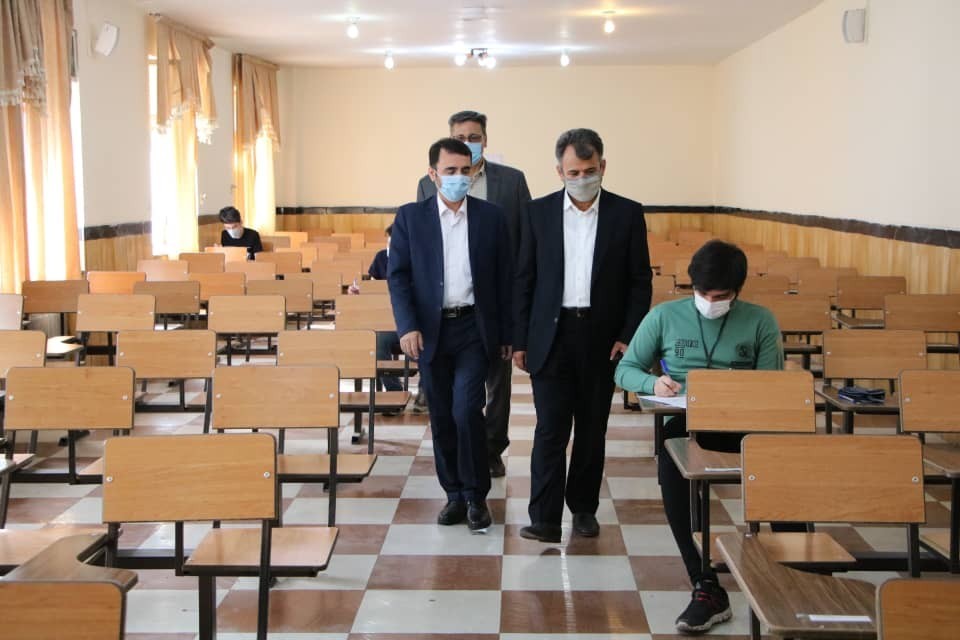 رعایت شیوه نامه‌های بهداشتی در حوزه‌های امتحانی مطلوب است