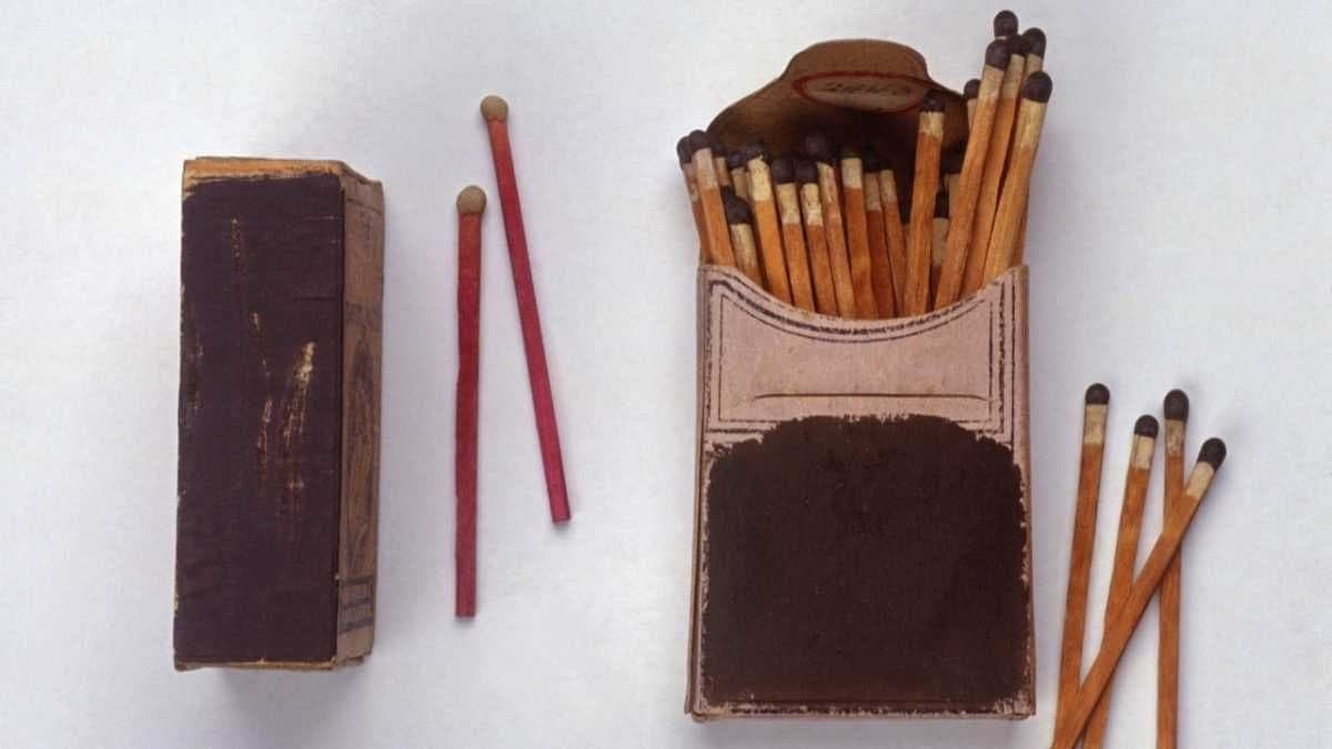 تقویم تاریخ؛ از اختراع کبریت تا ترور عاطف بسیسو