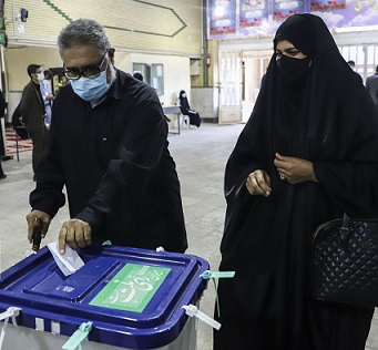 انتخاب آگاهانه بربهبود معیشت مردم اثر گذار است