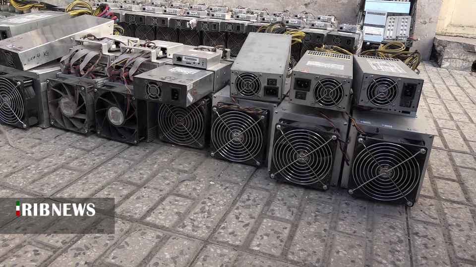جمع آوری ۱۴۲۹ دستگاه رمز ارز غیرمجاز در استان اردبیل جمع آوری ۱۴۲۹ دستگاه رمز ارز غیرمجاز در استان اردبیل