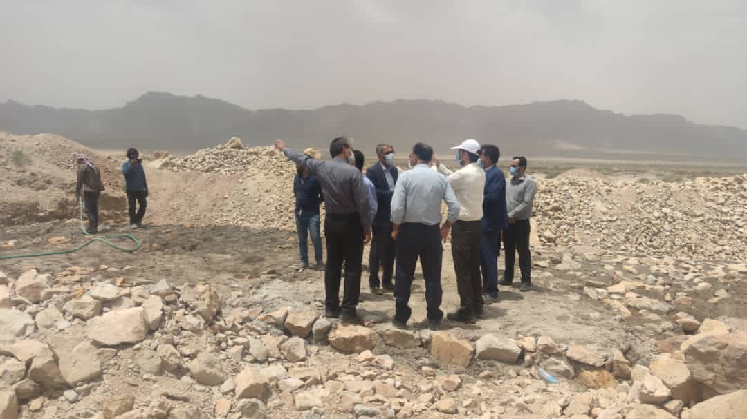 اجرای عملیات پخش سیلاب دشت قطرم بافق اجرای عملیات پخش سیلاب دشت قطرم بافق