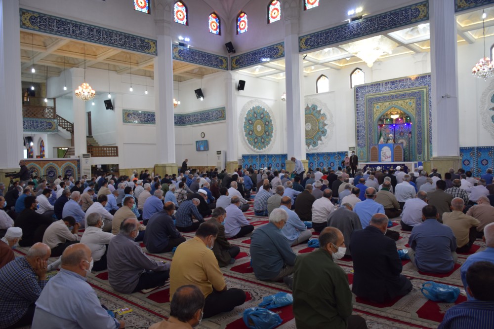 مسئولان برای حل مشکلات مردم میدانی وارد عمل شوند