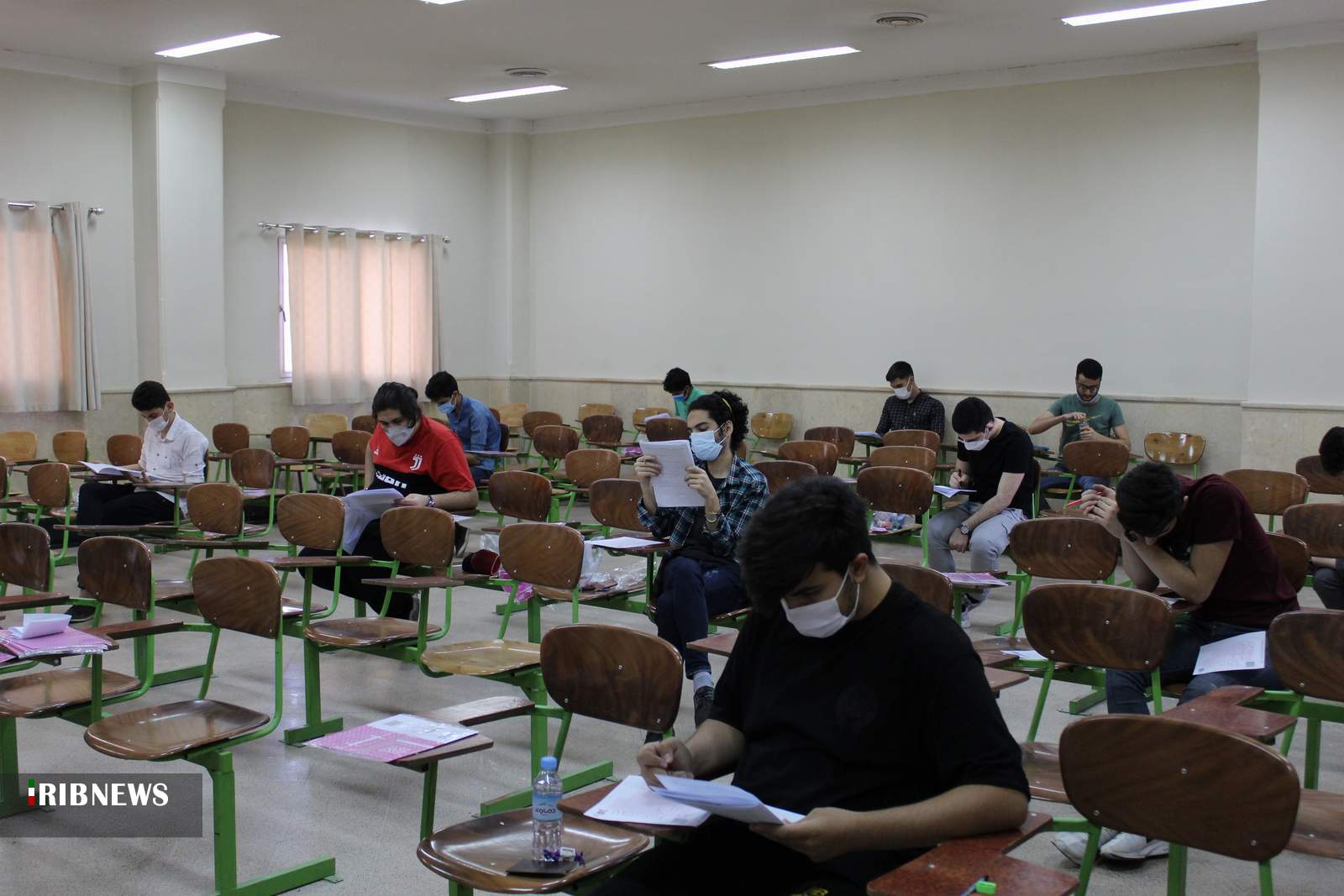 رقابت ۵۱۲ هزار داوطلب در دومین روز کنکور ۱۴۰۰