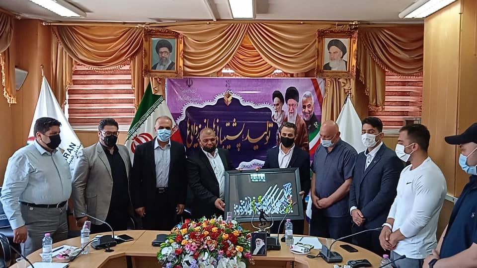مربی شیرازی عنوان برترین مربی راگبی آسیا را کسب کرد مربی شیرازی عنوان برترین مربی راگبی آسیا را کسب کرد