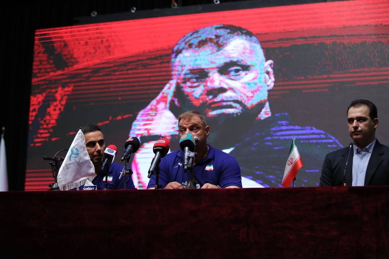 آلکنو:تصمیم گیرنده اصلی تیم ملی هستم