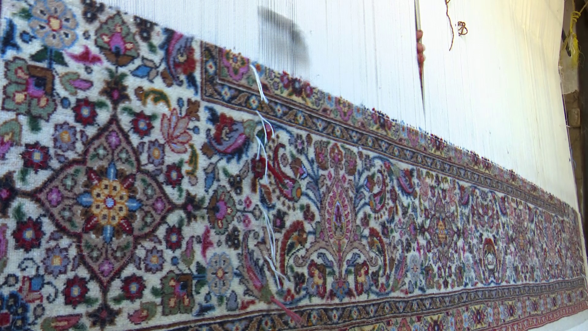 سیلی سنگین رنگهای شیمیایی به صنعت فرش دستباف سیلی سنگین رنگهای شیمیایی به صنعت فرش دستباف