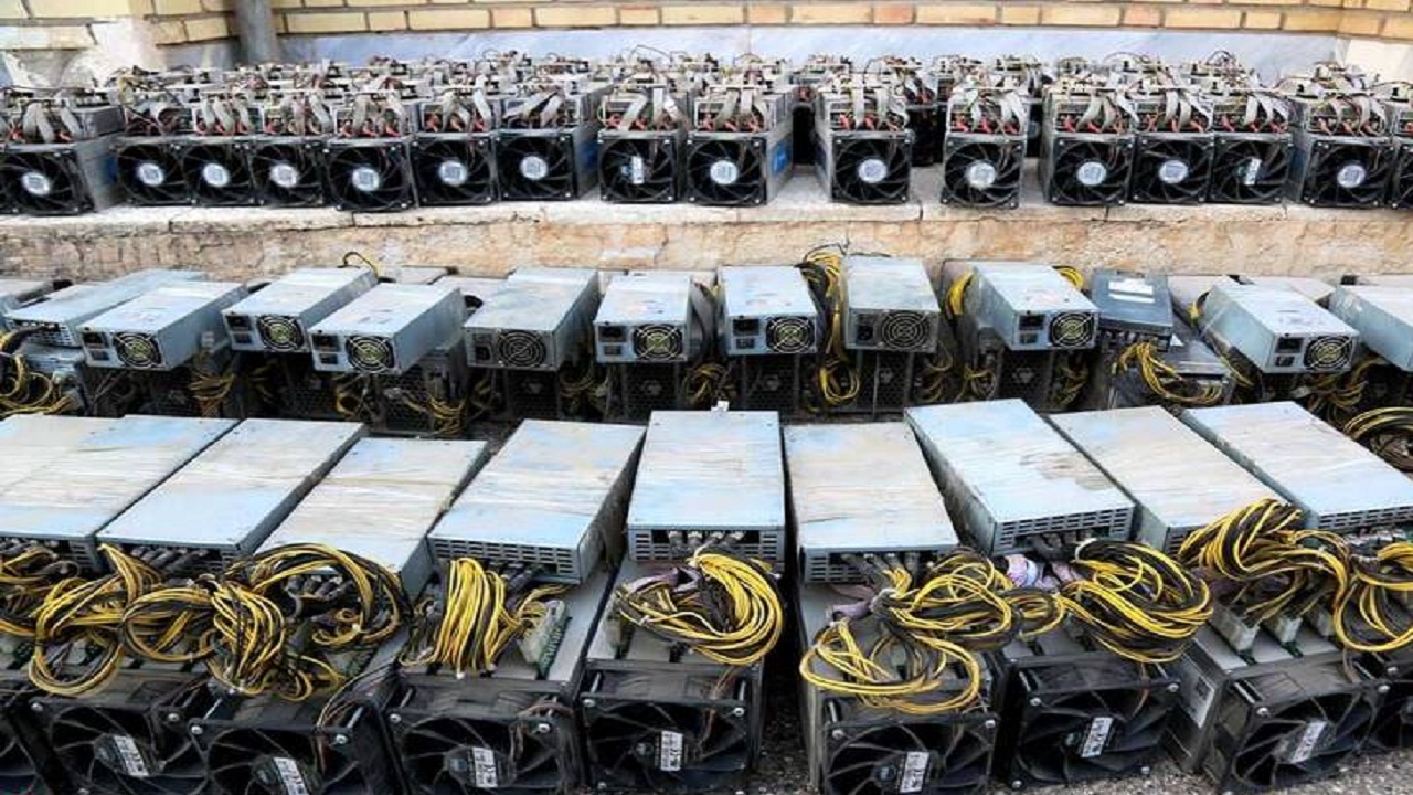 خاموشی ماینرها یکی پس از دیگری در اهواز خاموشی ماینرها یکی پس از دیگری در اهواز