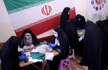 دستهایی از جنس مهر و همدلی دستهایی از جنس مهر و همدلی