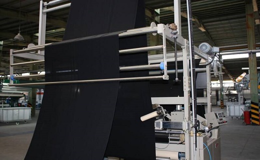 چادر ایرانی در مدار خودکفایی/ هر بانوی مسلمان یک سنگر سیاه