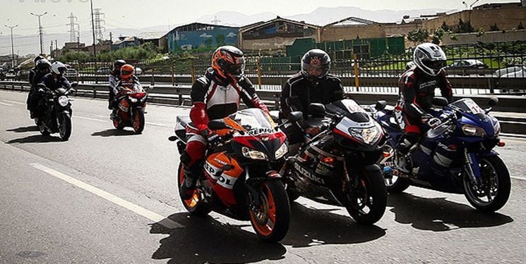 تردد موتورسیکلت‌های سنگین بدون مجوز در معابر تهران، ممنوع